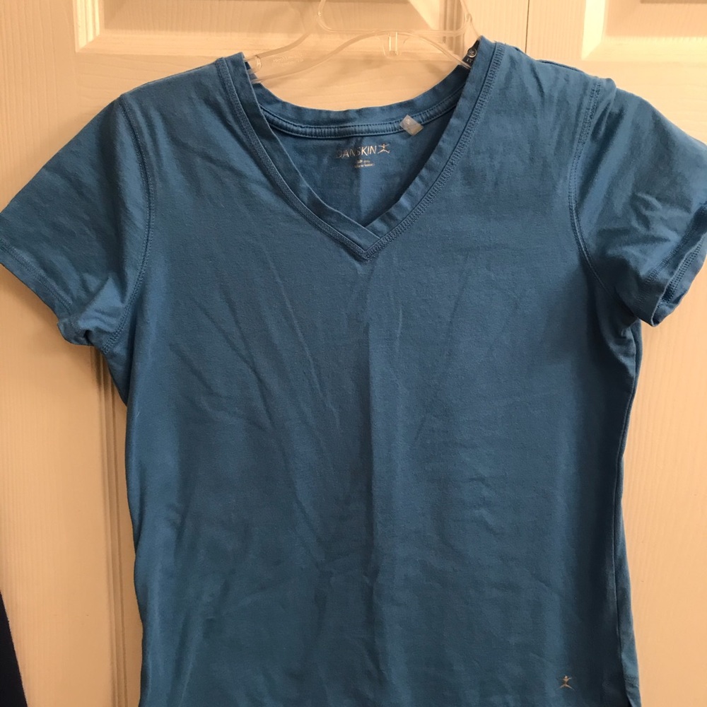 Danskin v neck tshirt